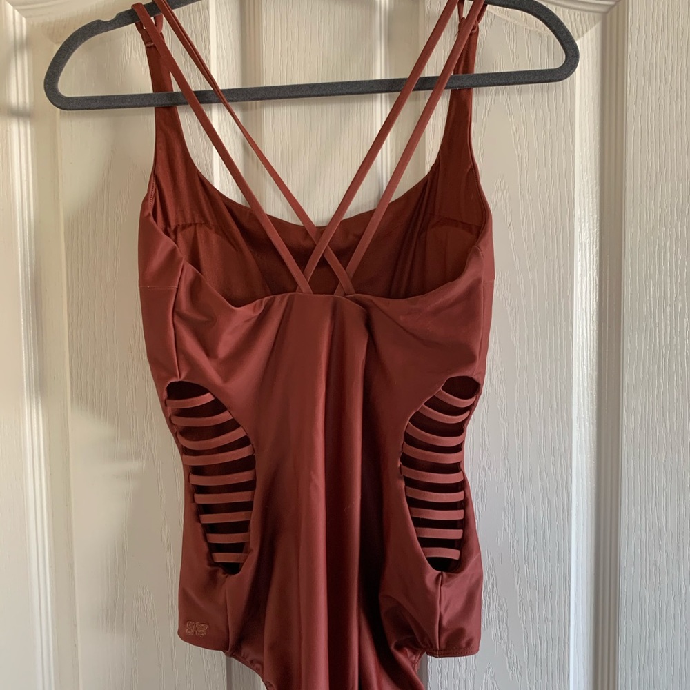 One piece suit